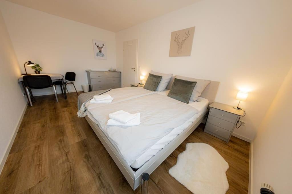 Wohnung Hirschhoehe Im Taunus Neu-Anspach Eksteriør bilde
